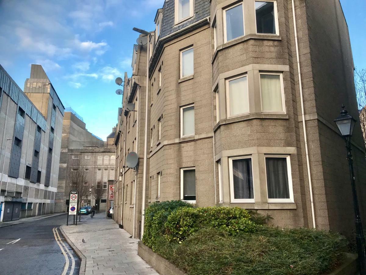 Central Spacious 2 Bedroom By Union Square Free Parking أبردين المظهر الخارجي الصورة