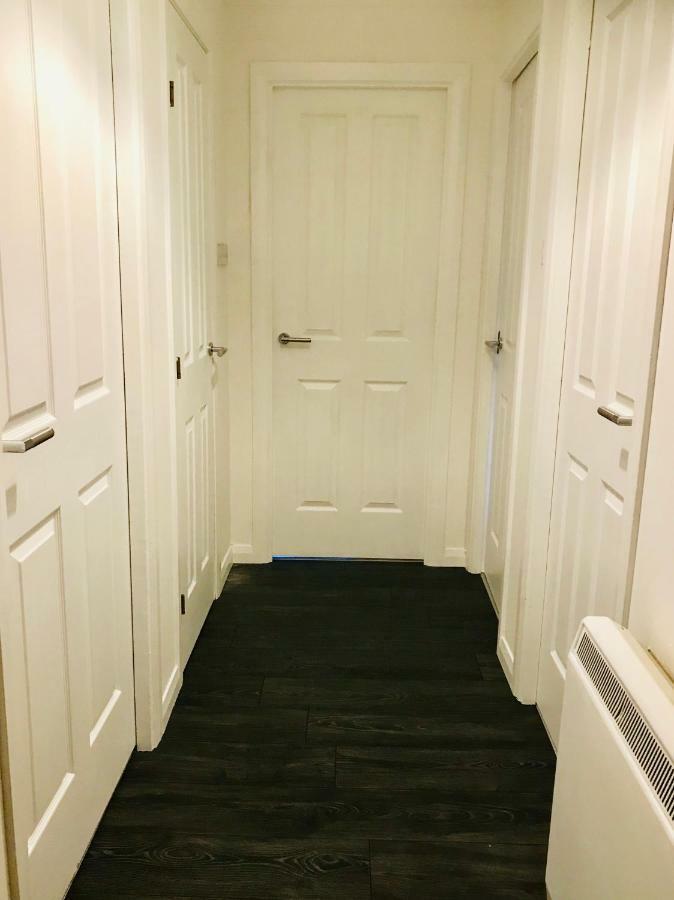 Central Spacious 2 Bedroom By Union Square Free Parking أبردين المظهر الخارجي الصورة