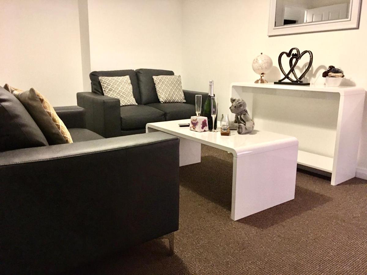 Central Spacious 2 Bedroom By Union Square Free Parking أبردين المظهر الخارجي الصورة