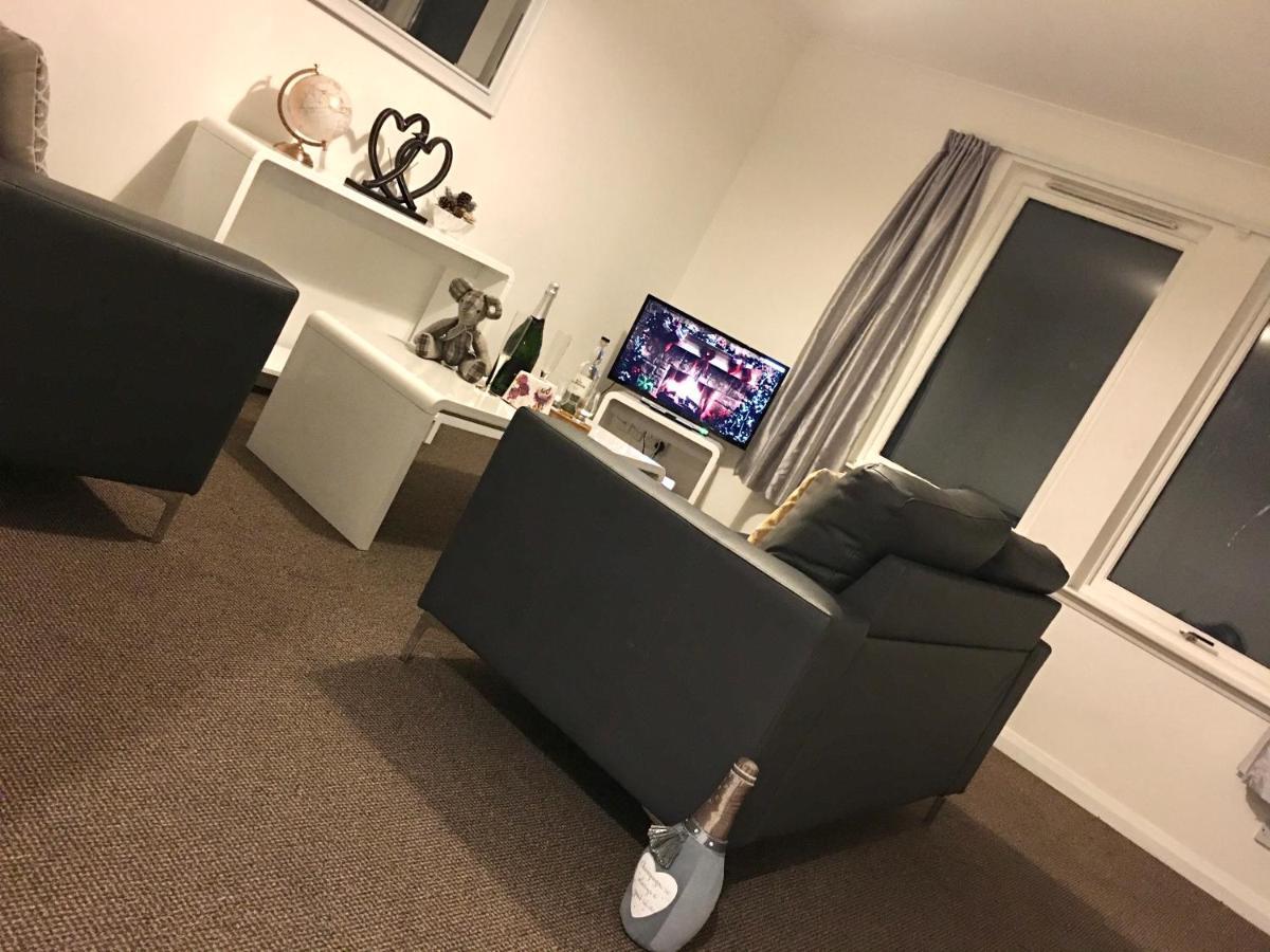 Central Spacious 2 Bedroom By Union Square Free Parking أبردين المظهر الخارجي الصورة